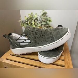 Jambu Olive Green Suede Women's Slip ons Size 11